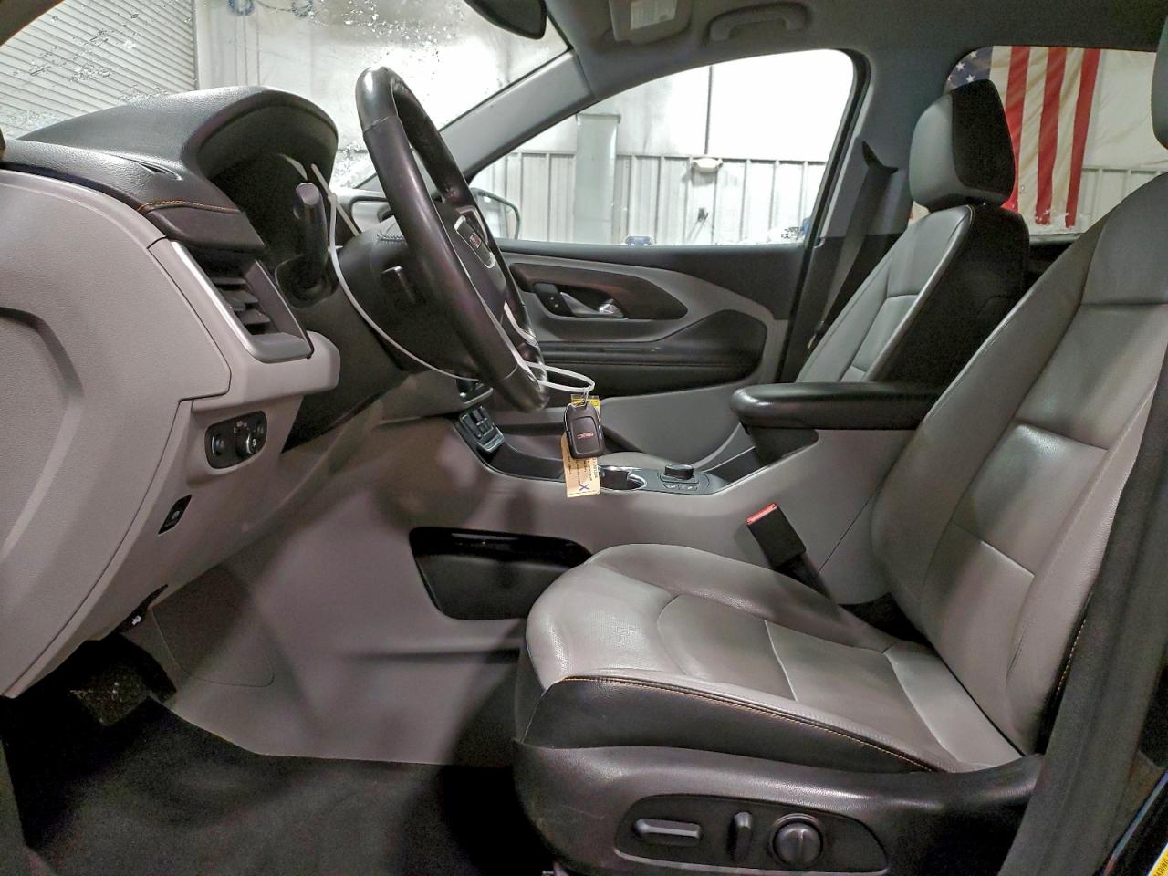 2018 GMC TERRAIN SLT photo 7