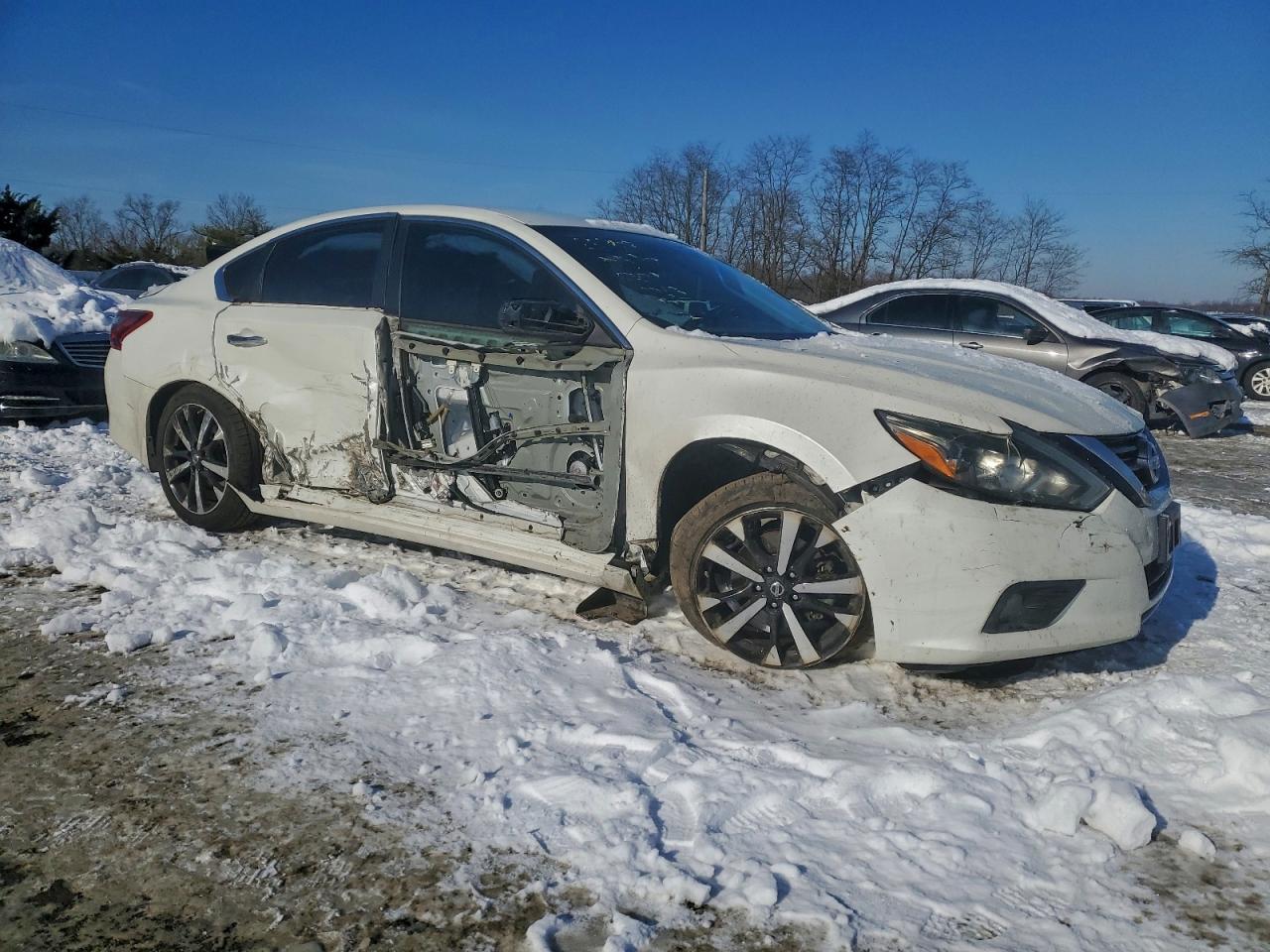 2018 NISSAN ALTIMA 2.5 SR photo 4