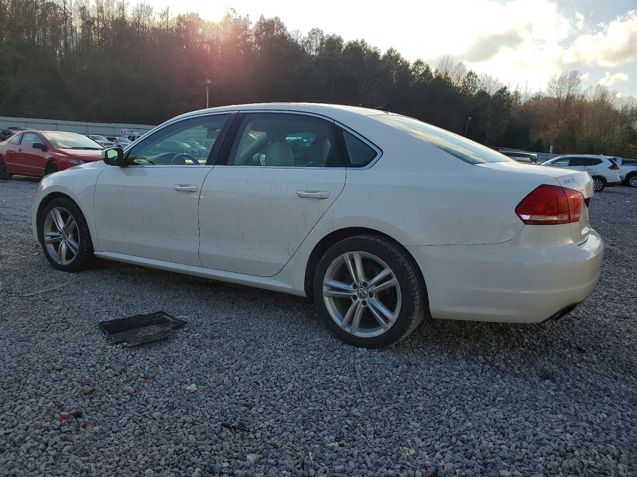 2014 VOLKSWAGEN PASSAT SE photo 2