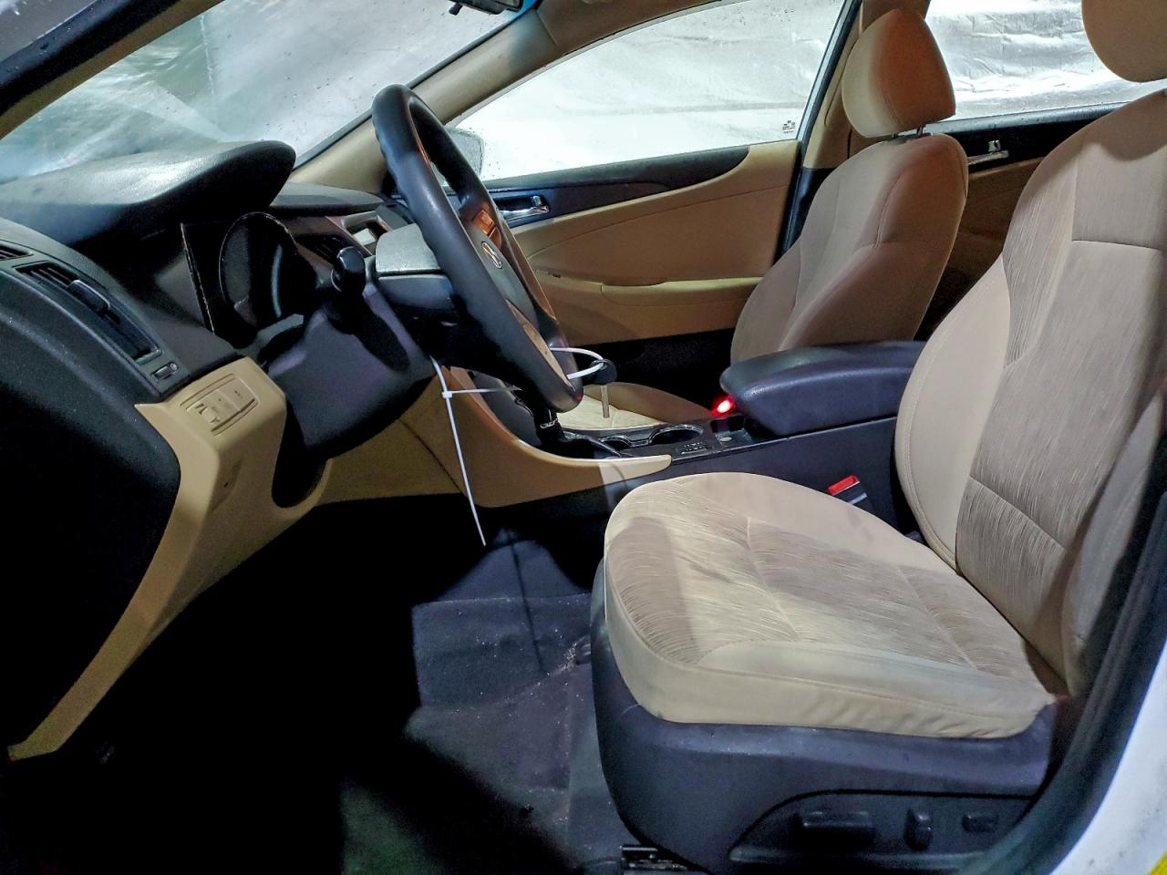2013 HYUNDAI SONATA GLS photo 7