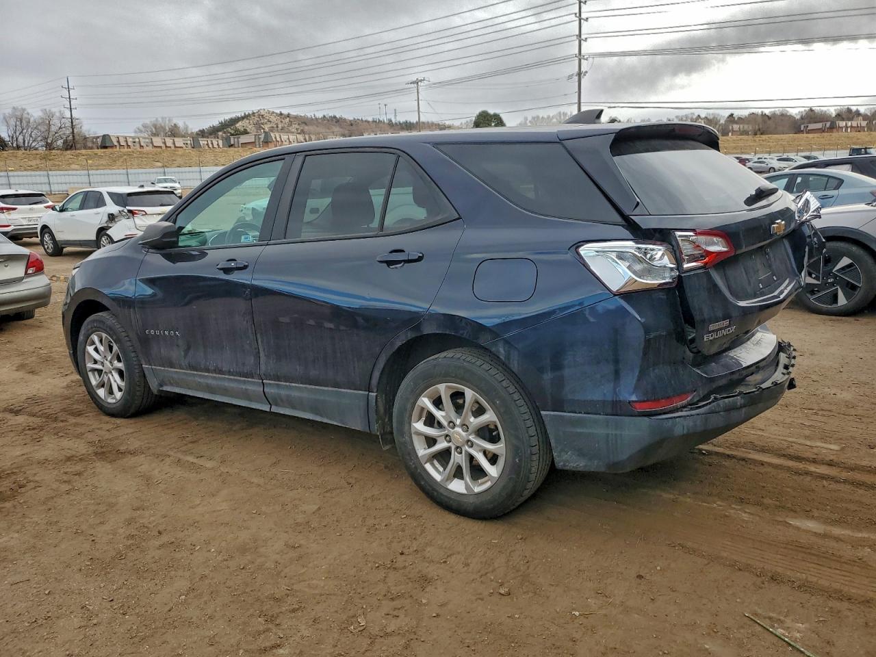 2020 CHEVROLET EQUINOX LS photo 2