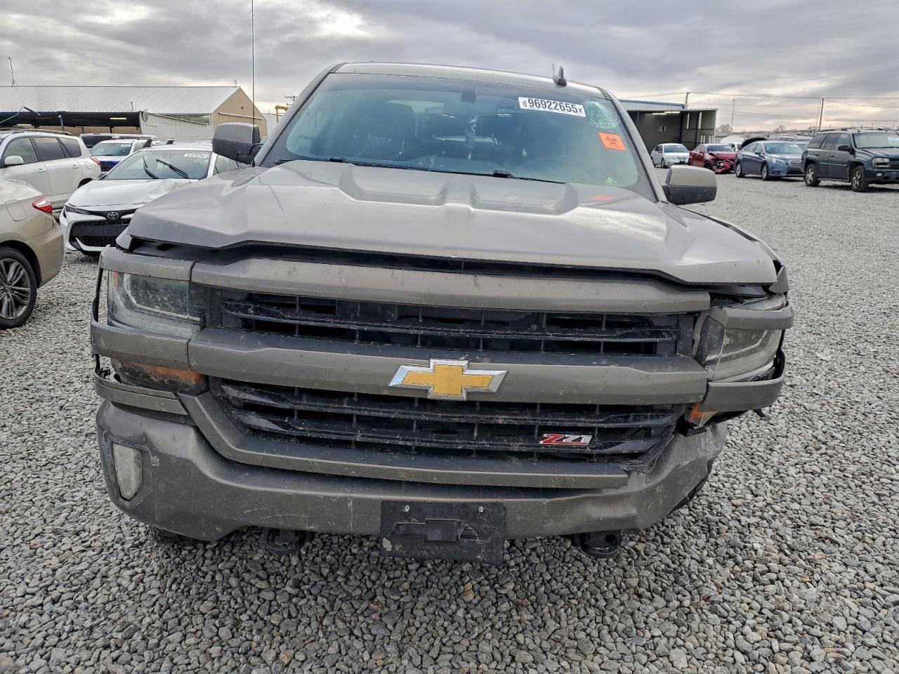 2017 CHEVROLET SILVERADO K1500 LT photo 13