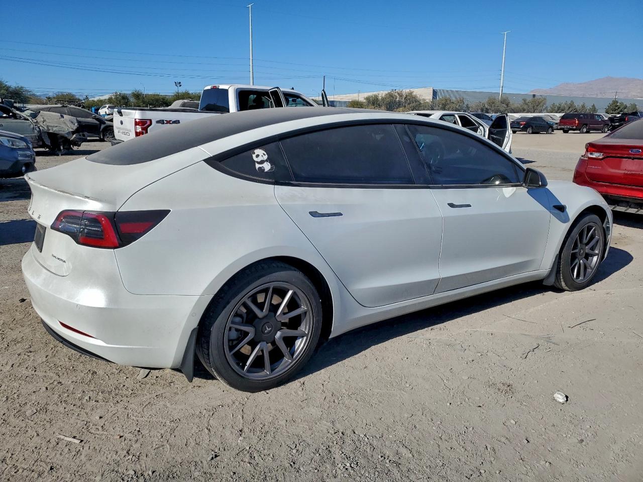 2022 TESLA MODEL 3 photo 3