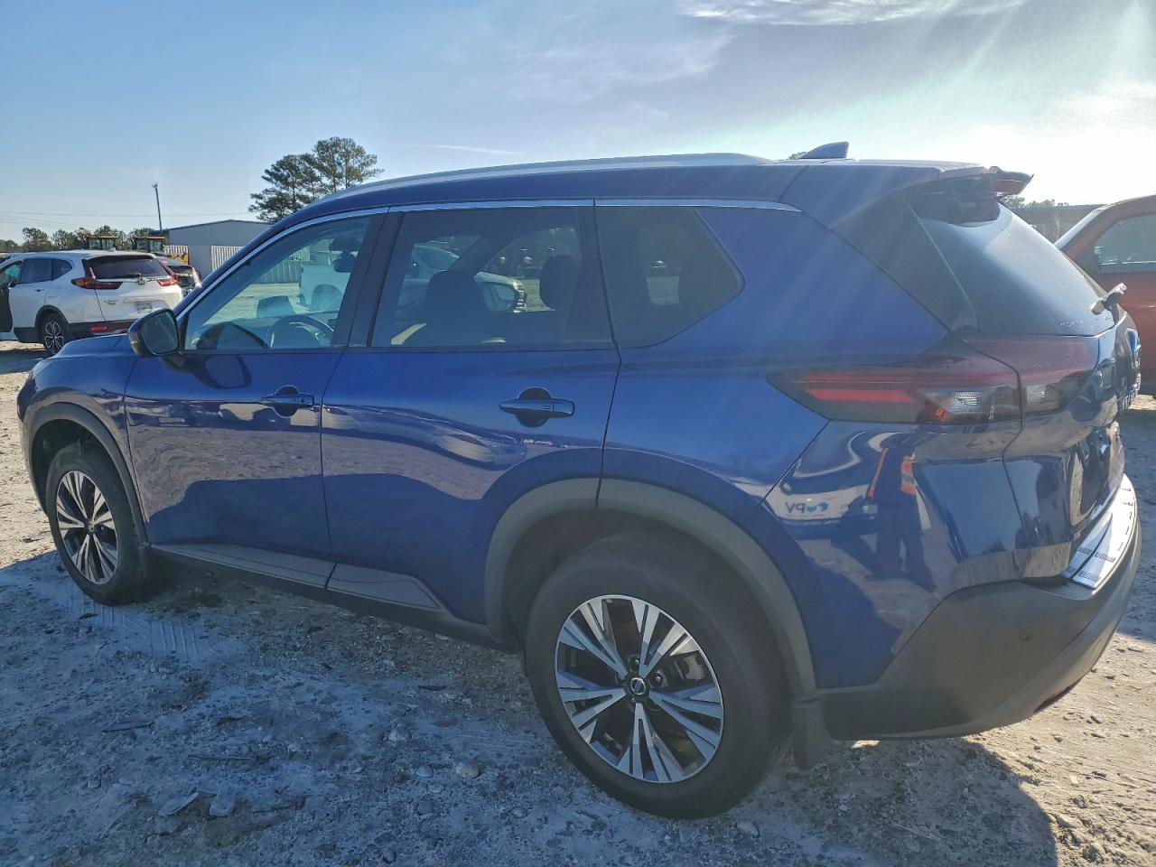 2021 NISSAN ROGUE SV photo 2