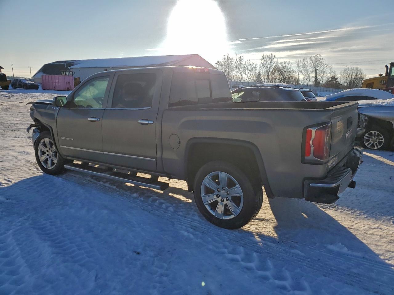 2017 GMC SIERRA K1500 SLT photo 2