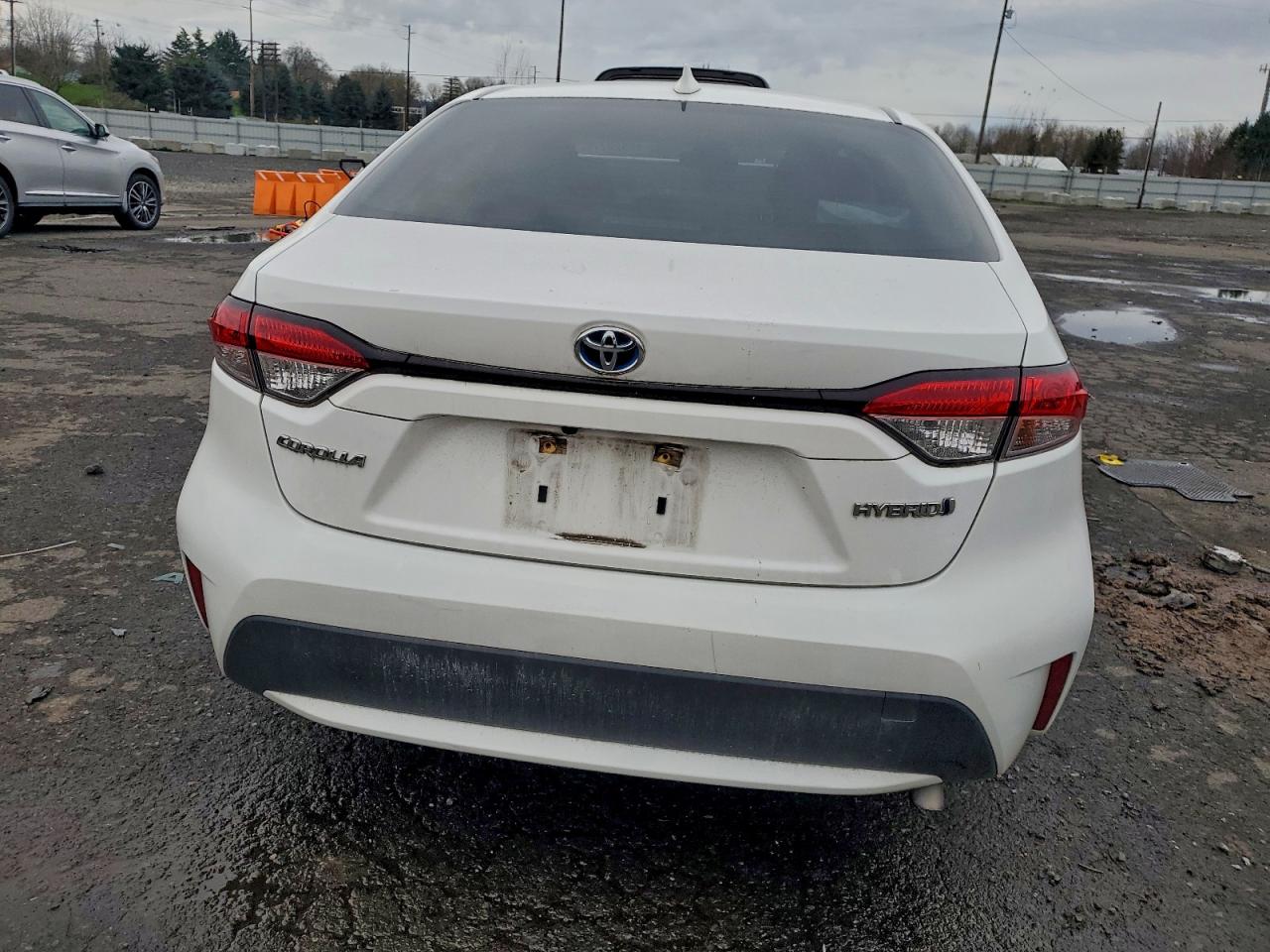2020 TOYOTA COROLLA LE photo 6