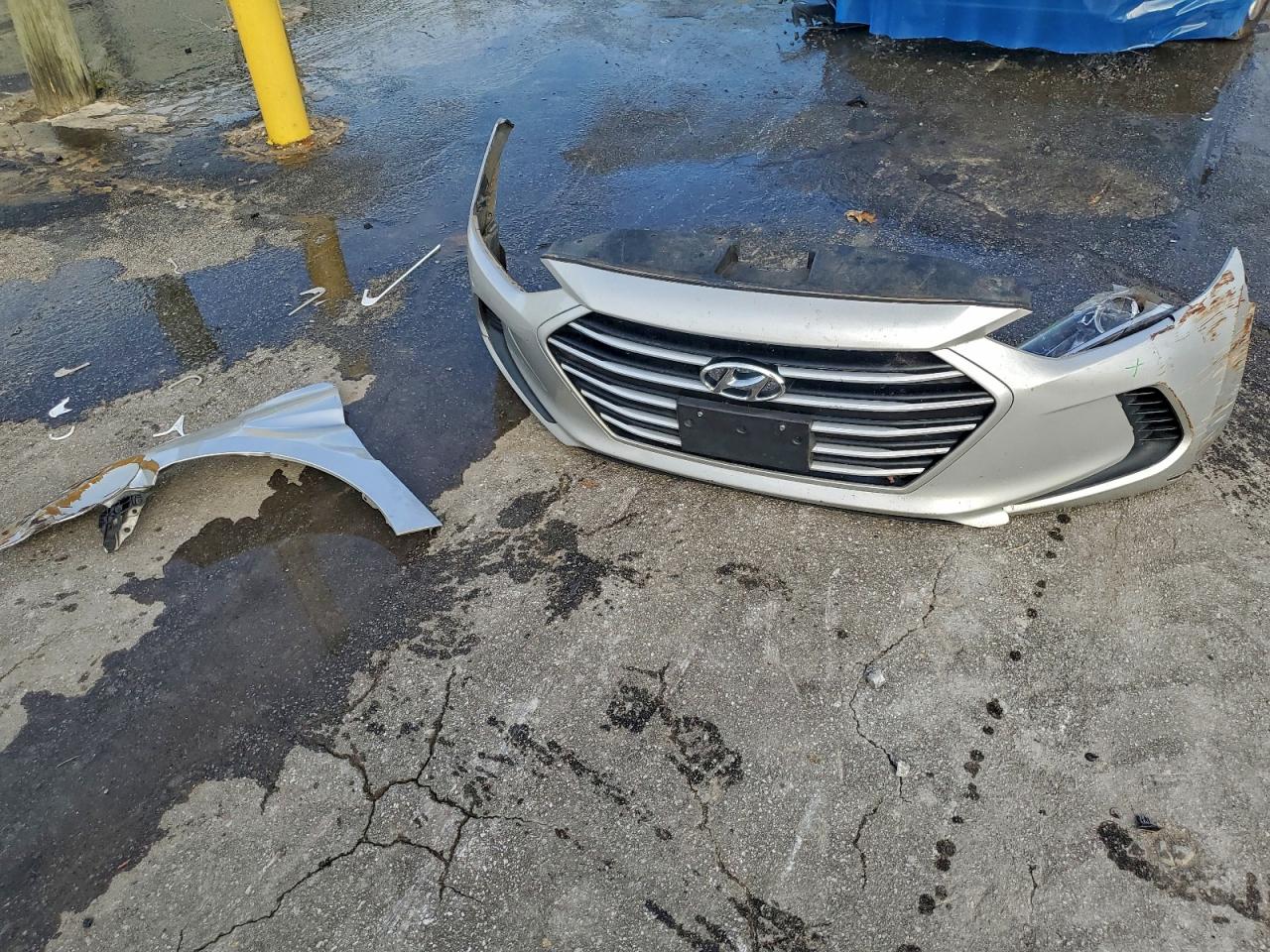 2018 HYUNDAI ELANTRA SEL photo 12