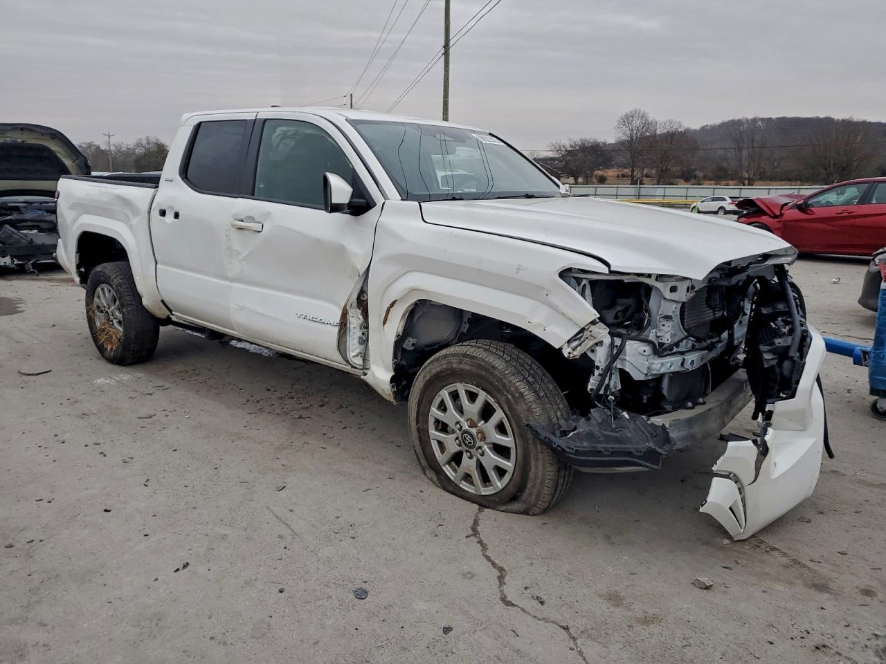 2024 TOYOTA TACOMA DOUBLE CAB photo 4