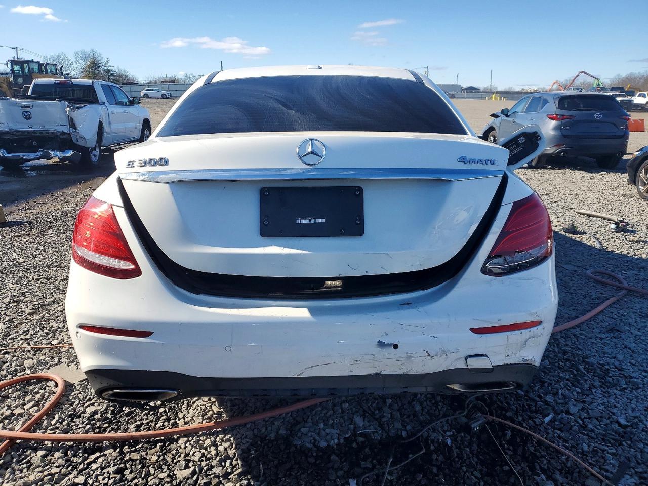 2017 MERCEDES-BENZ E 300 4MATIC photo 11