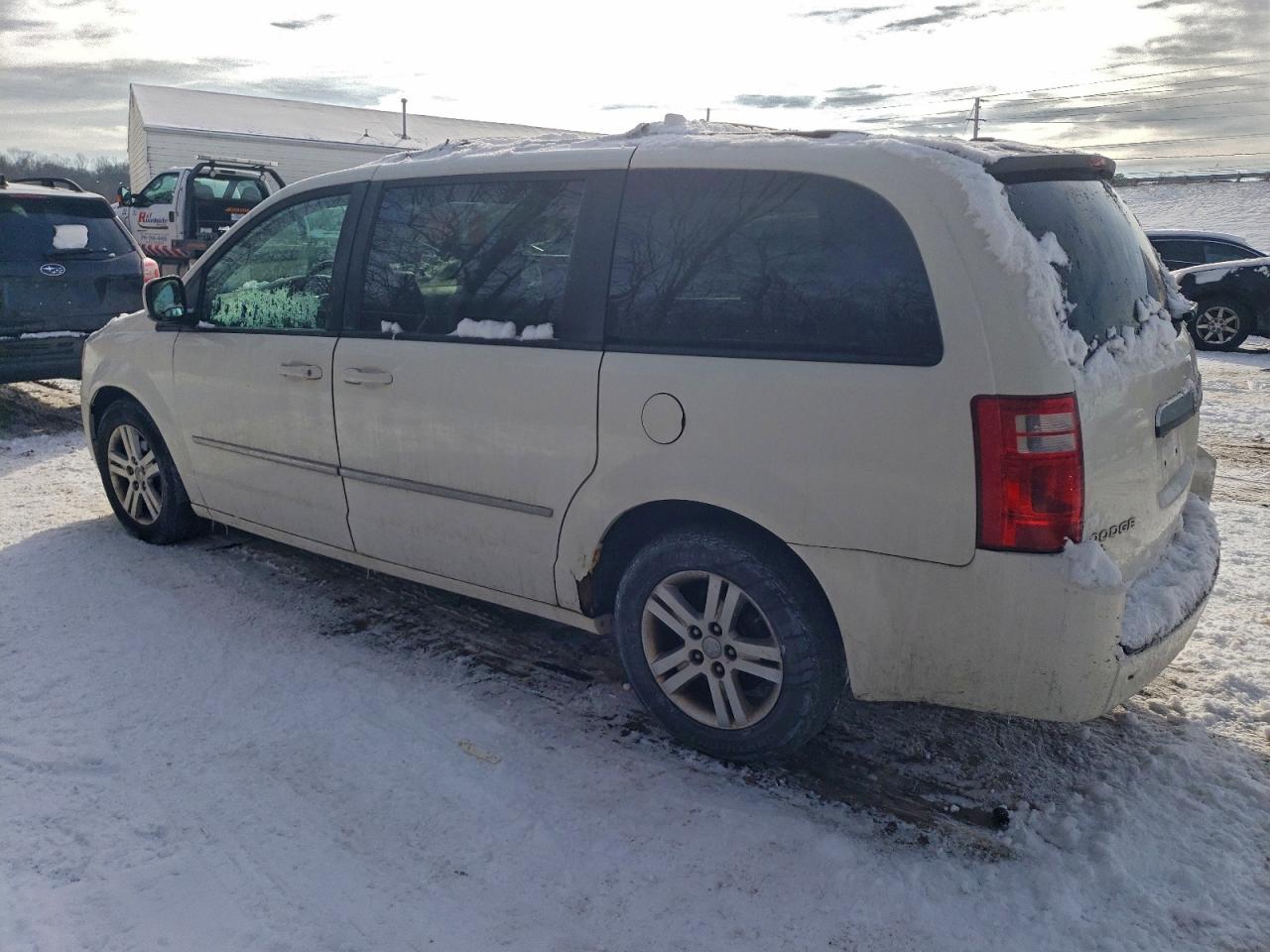 2010 DODGE GRAND CARAVAN CREW photo 2