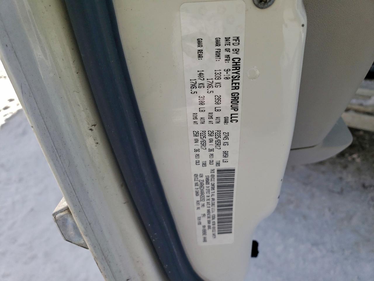 2010 DODGE GRAND CARAVAN CREW photo 13