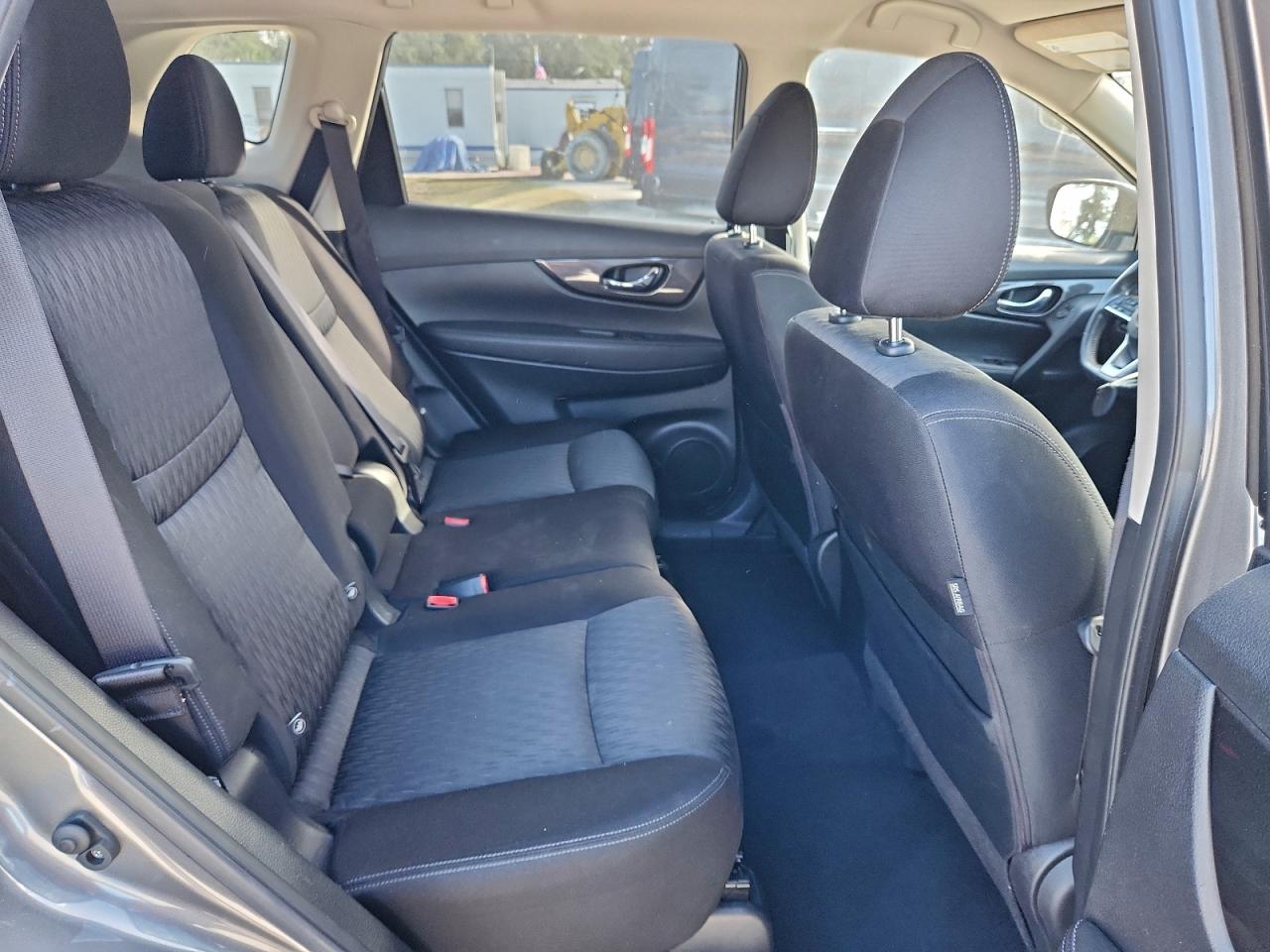 2018 NISSAN ROGUE S photo 11