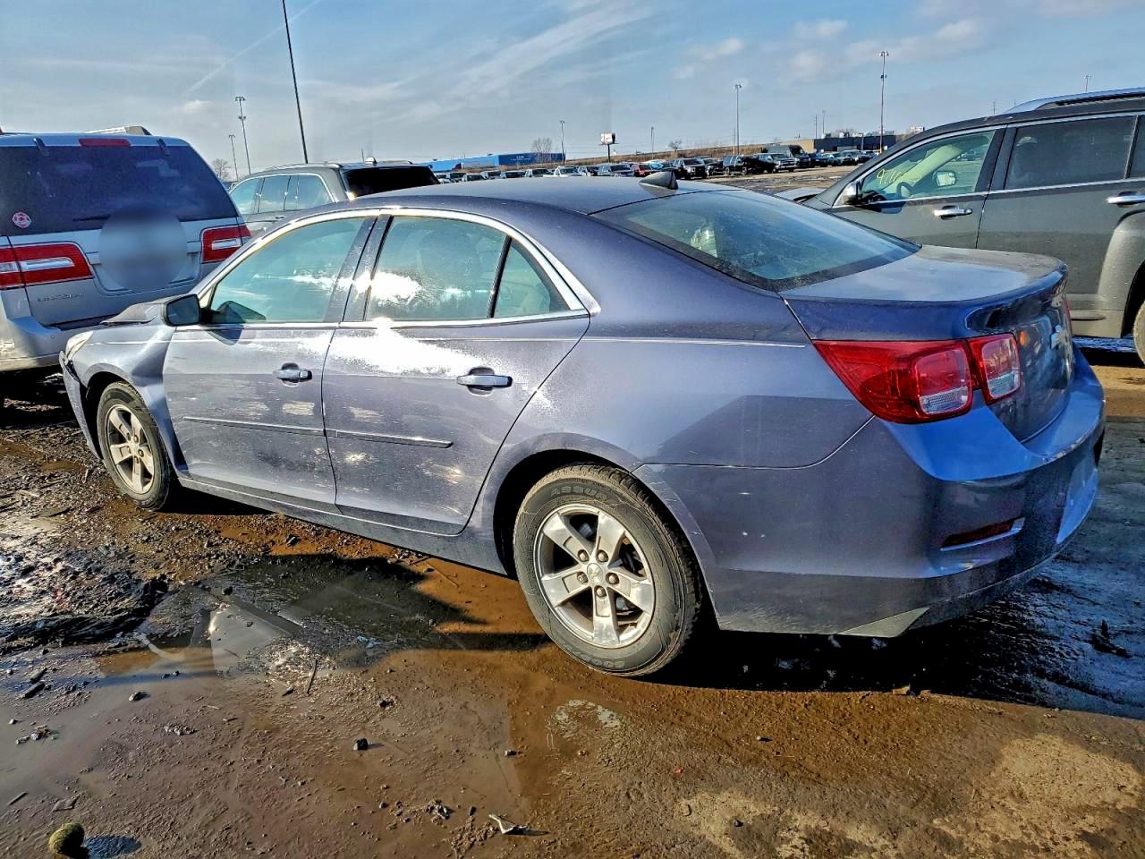 2013 CHEVROLET MALIBU LS photo 2