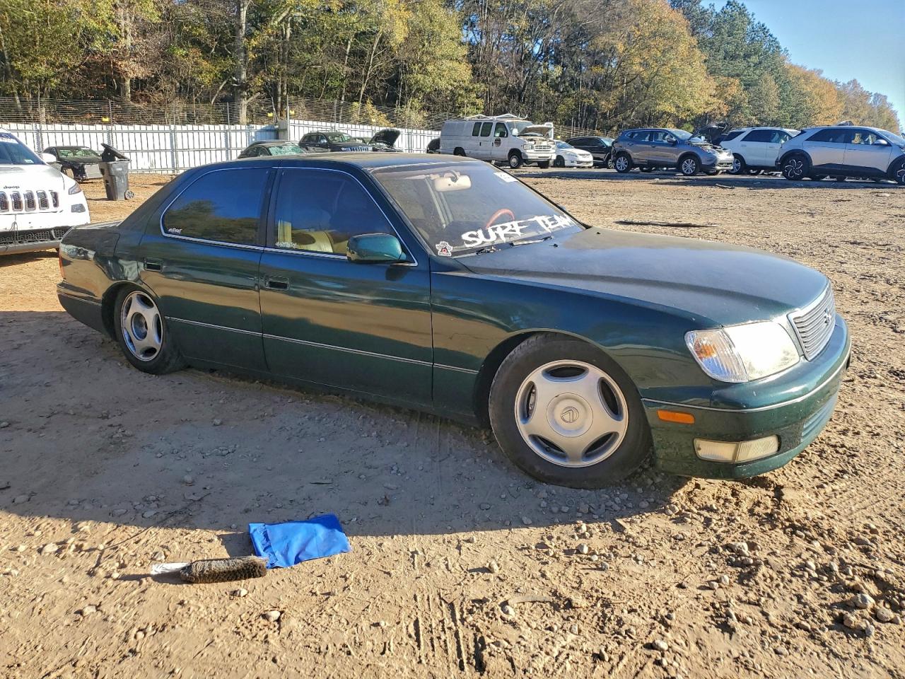1999 LEXUS LS 400 photo 4