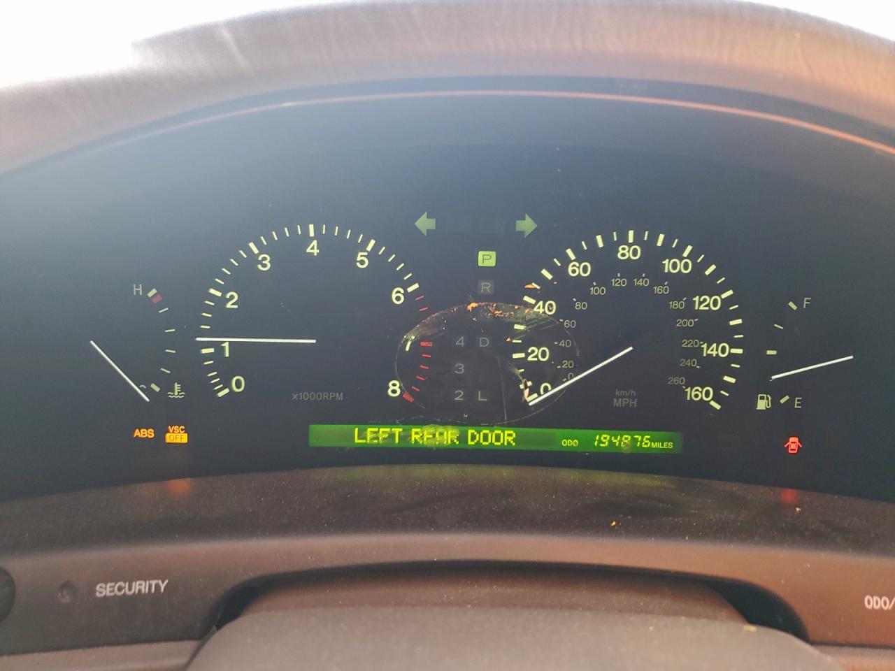 1999 LEXUS LS 400 photo 9