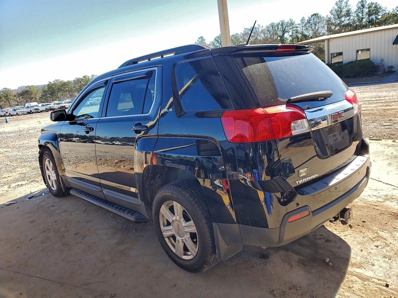 2015 GMC TERRAIN SLE photo 2
