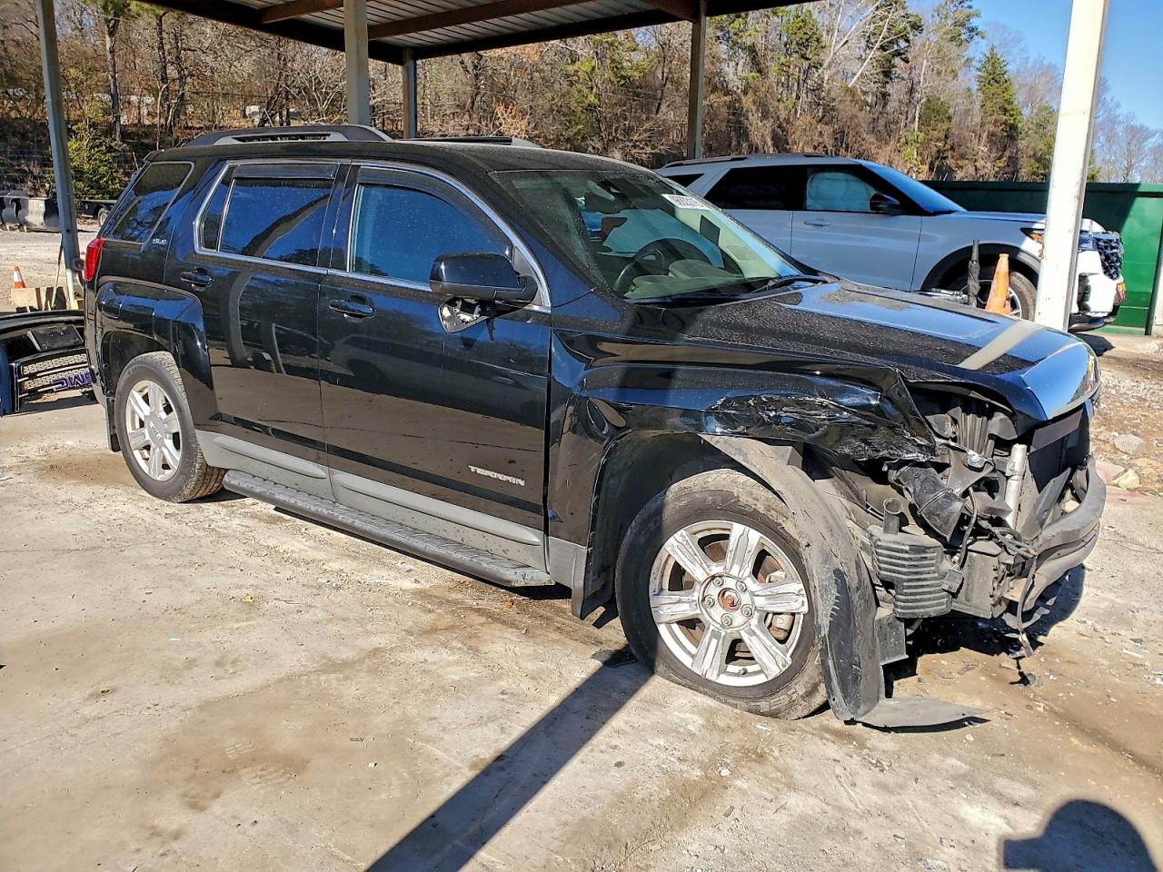 2015 GMC TERRAIN SLE photo 4