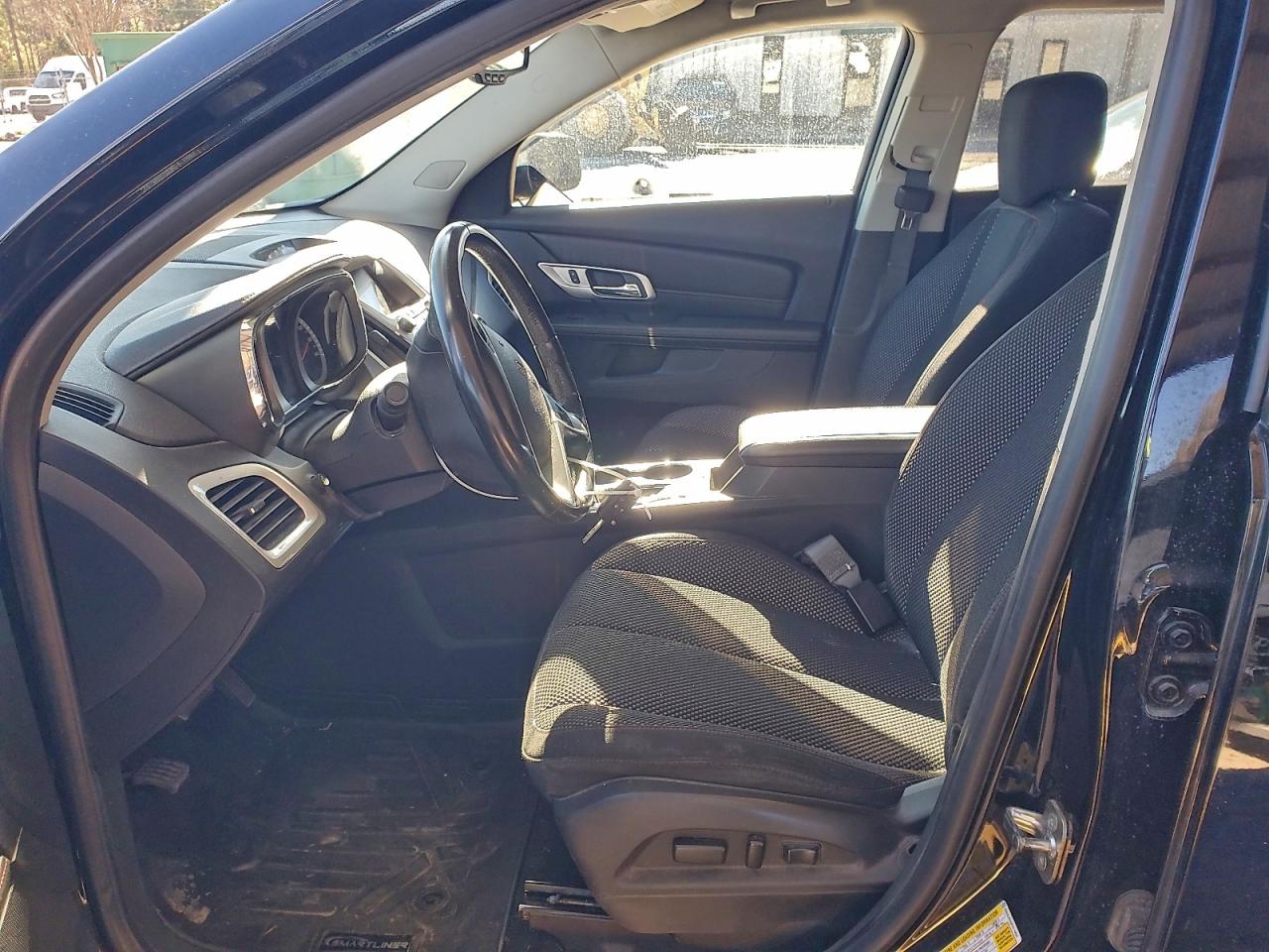 2015 GMC TERRAIN SLE photo 7