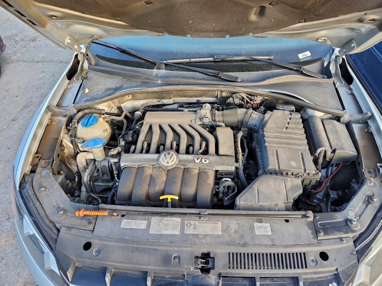 2012 VOLKSWAGEN PASSAT photo 21