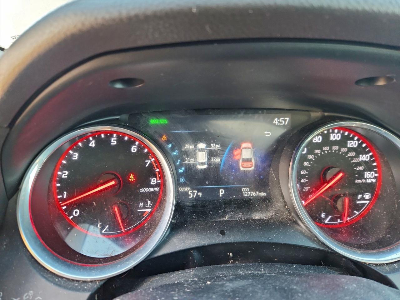 2019 TOYOTA CAMRY XSE photo 9