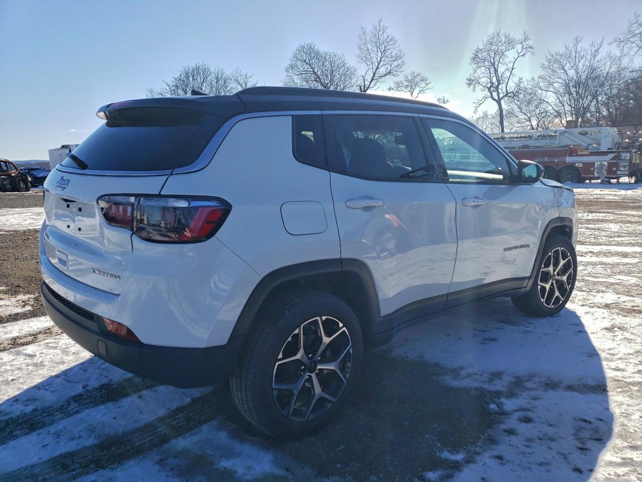 2025 JEEP COMPASS LIMITED photo 3