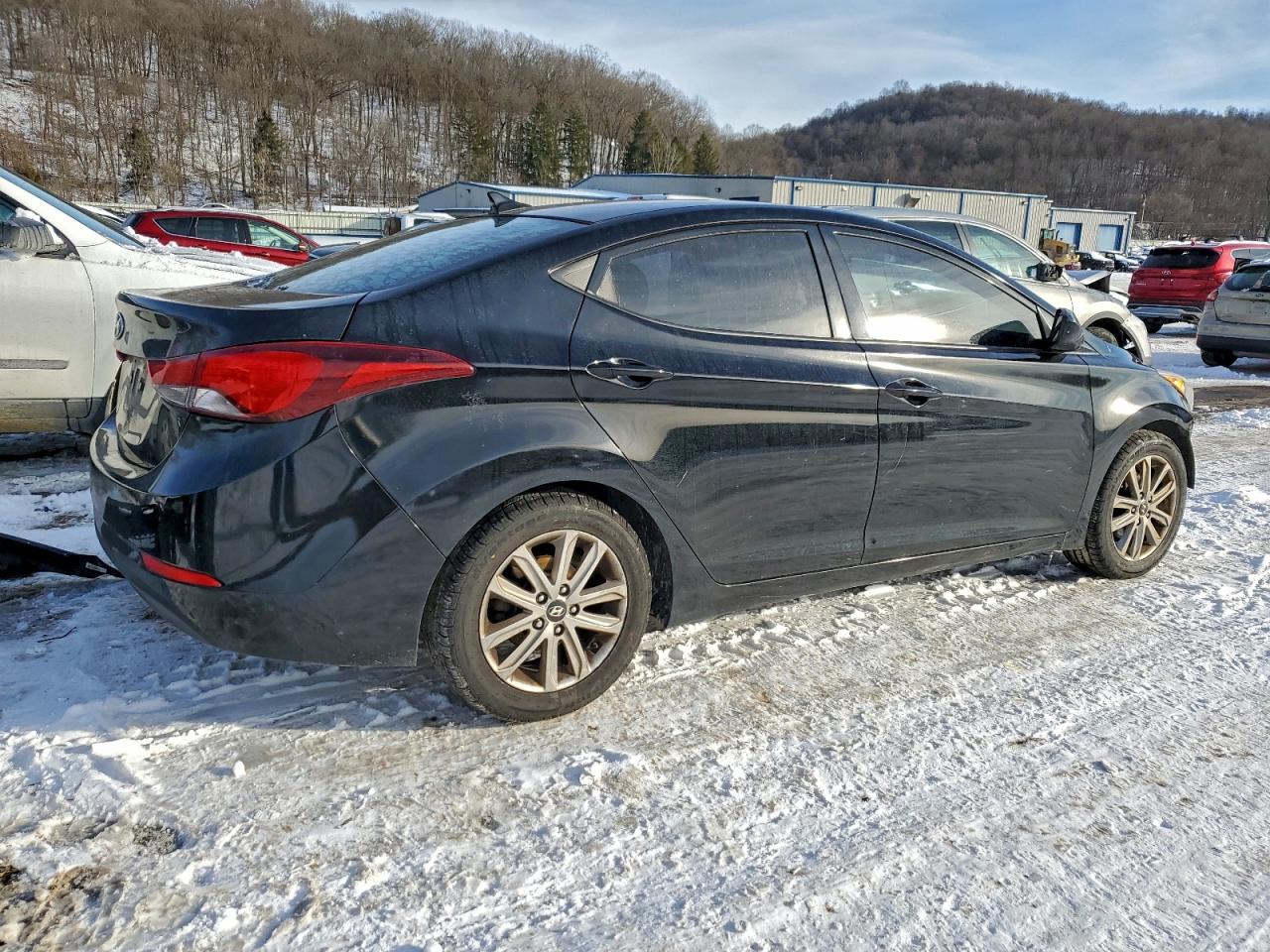 2014 HYUNDAI ELANTRA SE photo 3