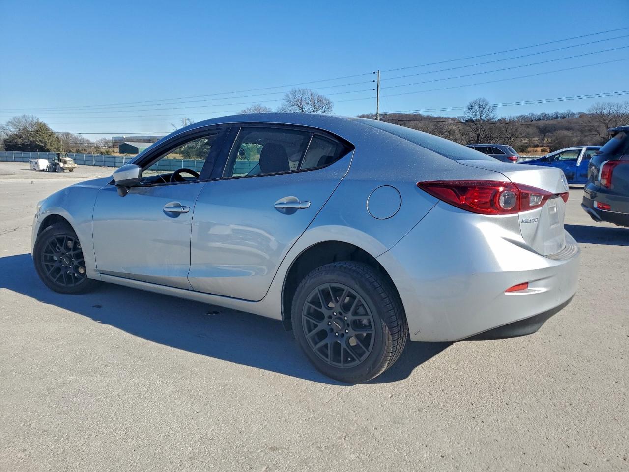 2018 MAZDA 3 SPORT photo 2