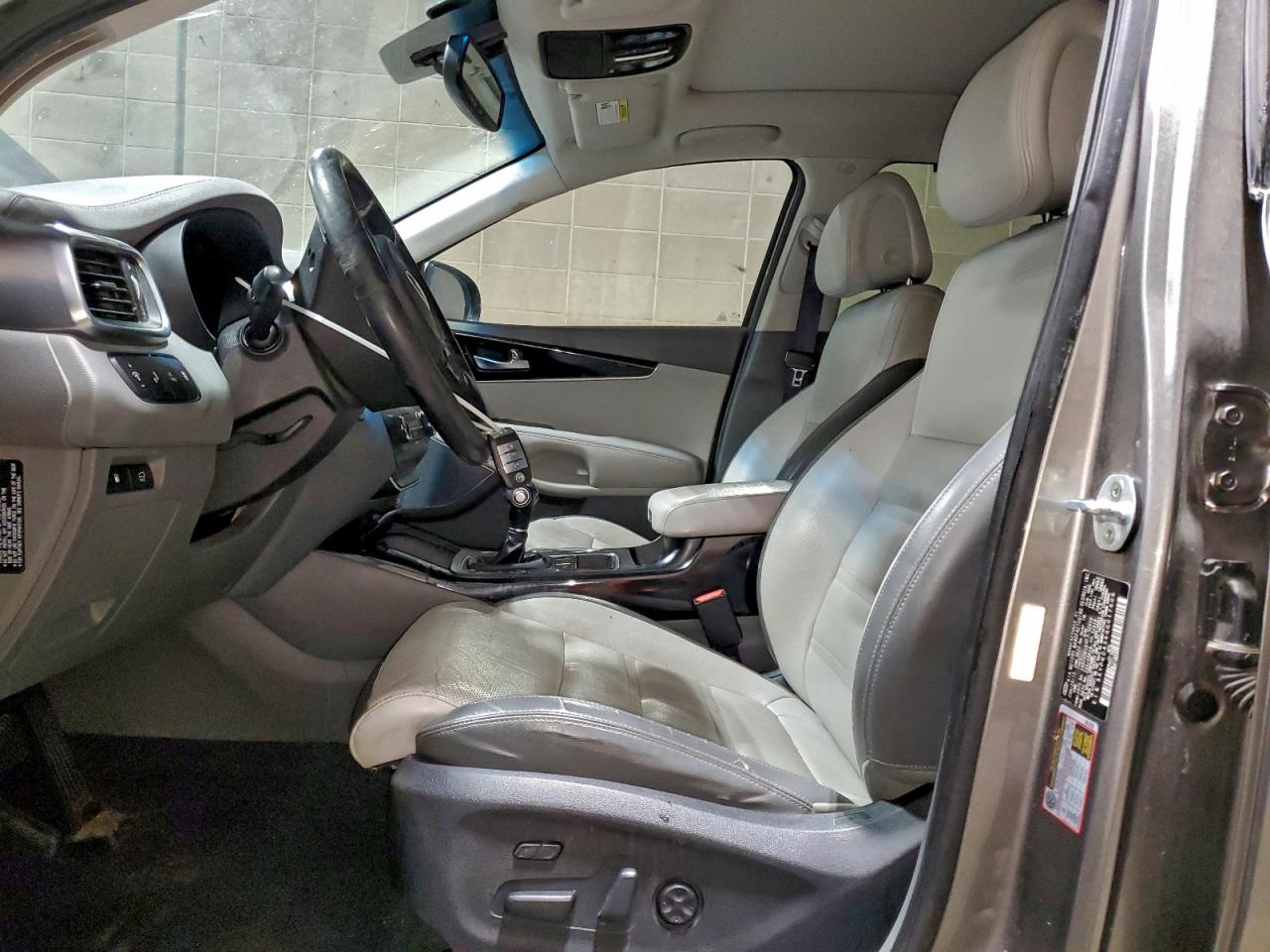 2016 KIA SORENTO SX photo 7