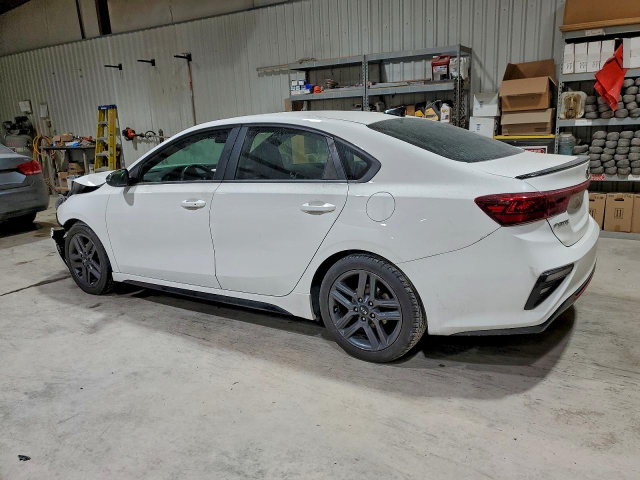 2020 KIA FORTE GT LINE photo 2