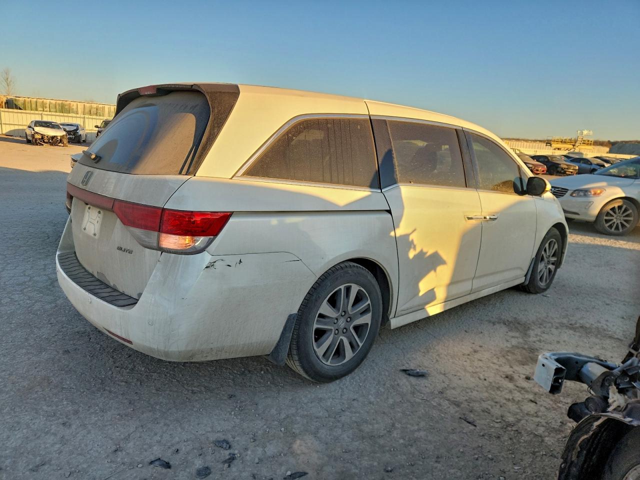 2014 HONDA ODYSSEY TOURING photo 3