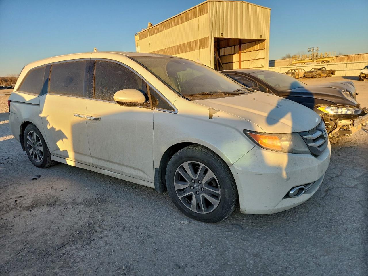 2014 HONDA ODYSSEY TOURING photo 4
