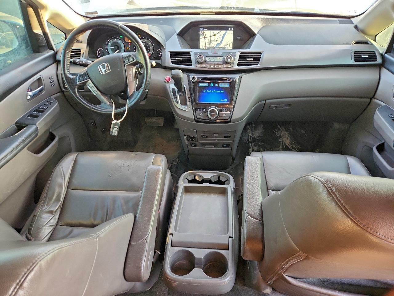 2014 HONDA ODYSSEY TOURING photo 8