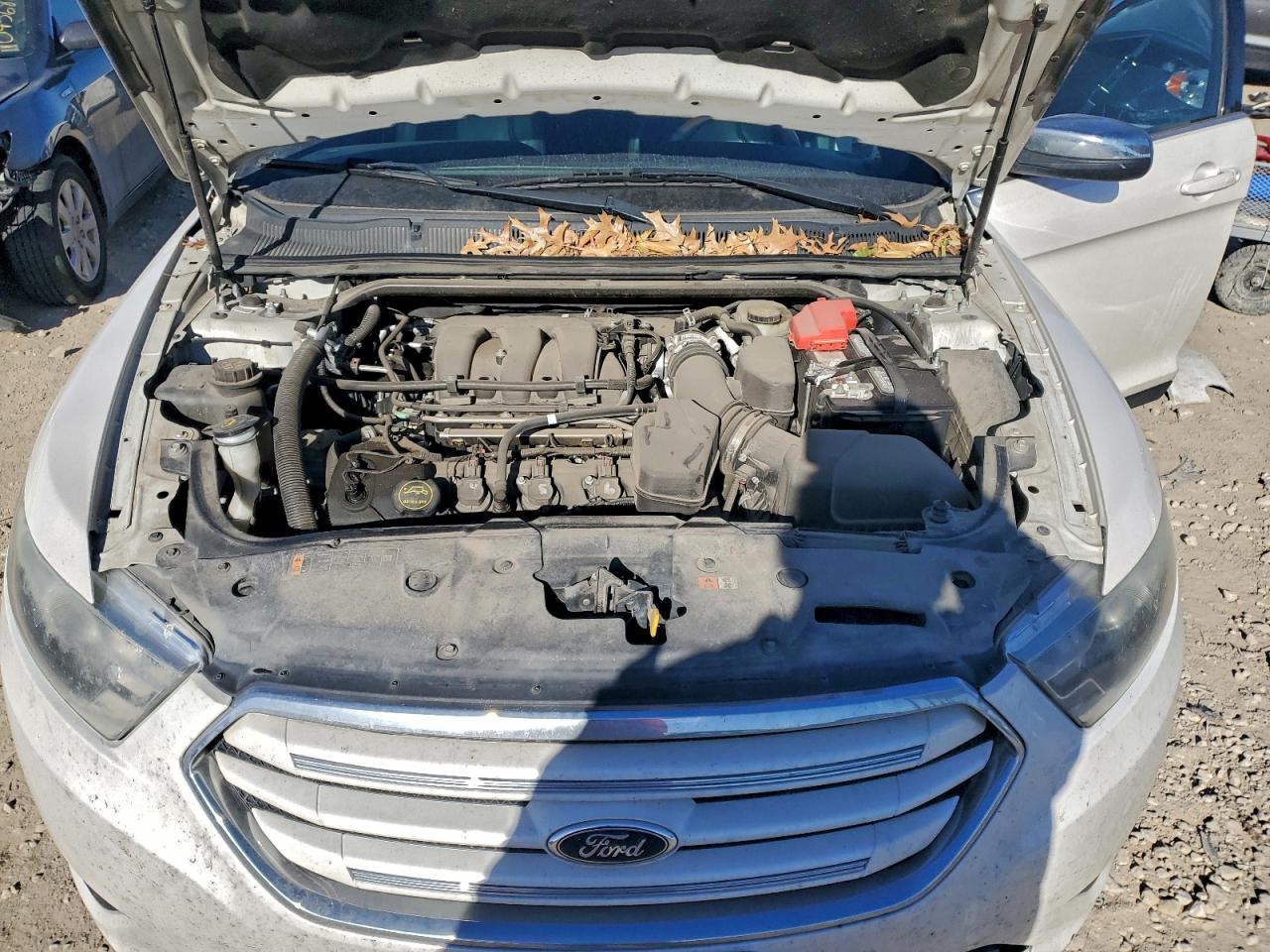 2015 FORD TAURUS LIMITED photo 11