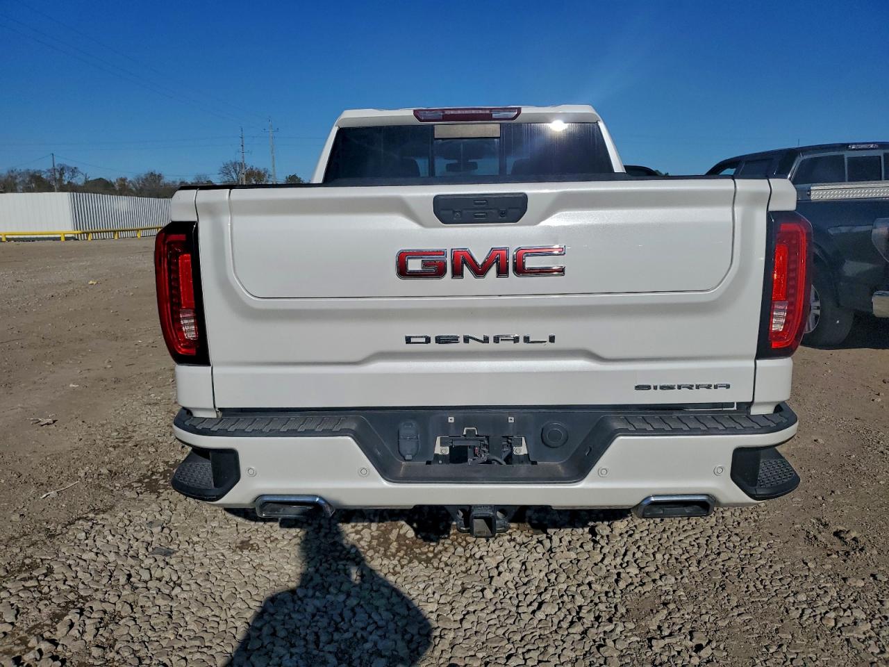 2020 GMC SIERRA C1500 DENALI photo 11