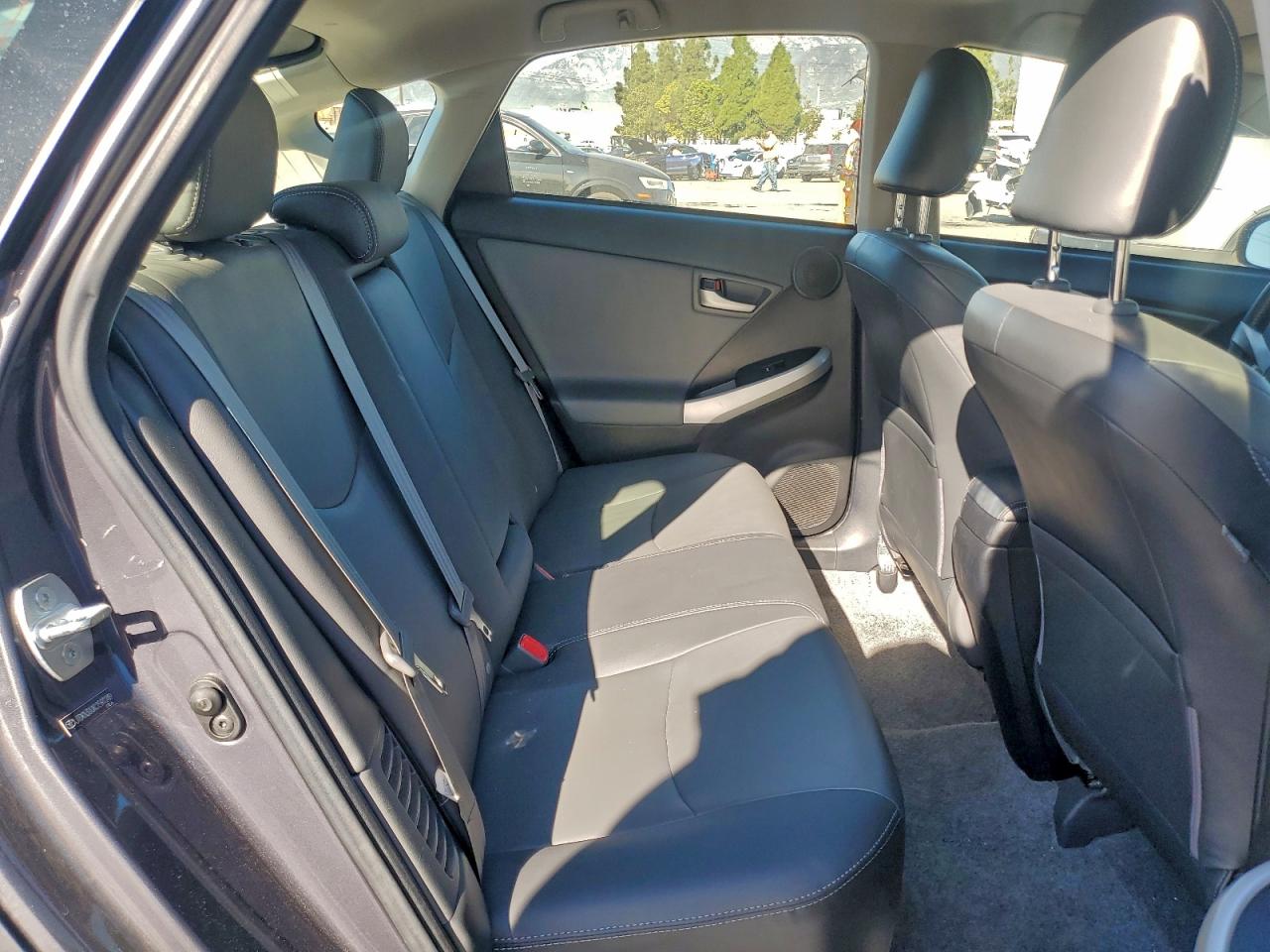 2012 TOYOTA PRIUS photo 10