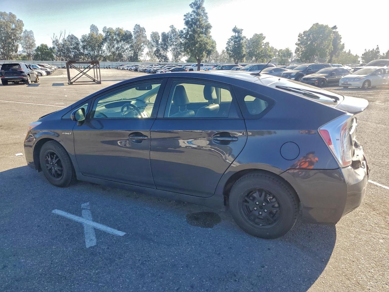 2012 TOYOTA PRIUS photo 2