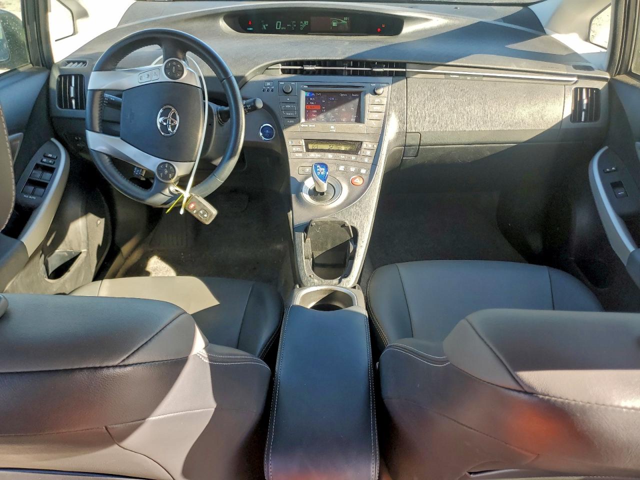 2012 TOYOTA PRIUS photo 8
