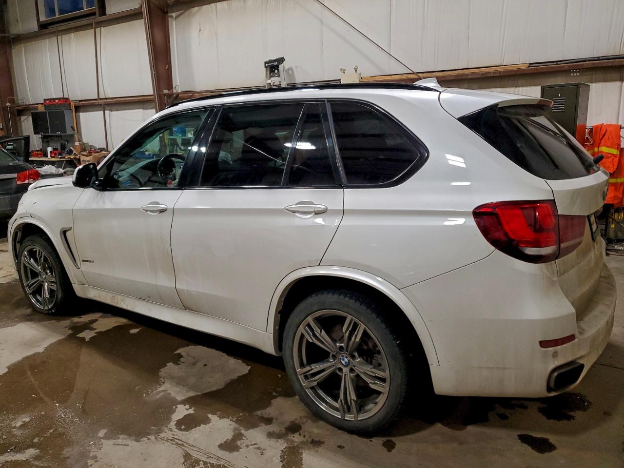 2015 BMW X5 XDRIVE50I photo 2