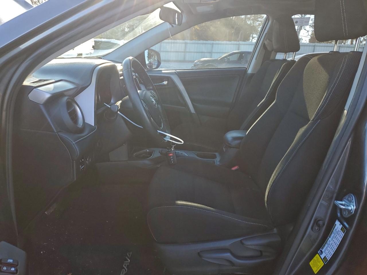 2018 TOYOTA RAV4 ADVENTURE photo 7