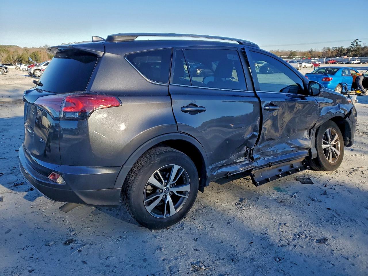 2018 TOYOTA RAV4 ADVENTURE photo 3