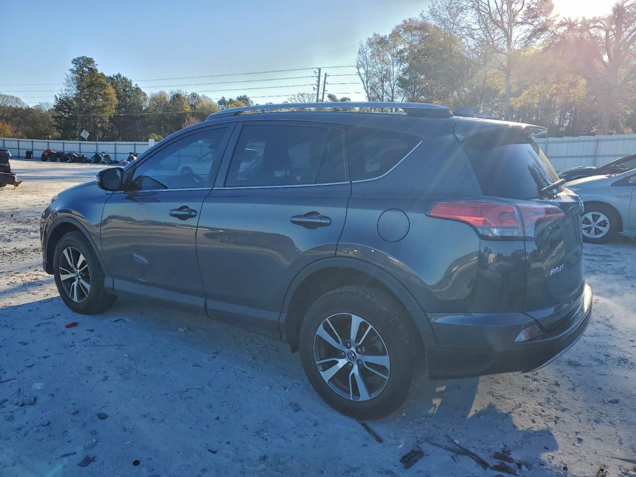 2018 TOYOTA RAV4 ADVENTURE photo 2