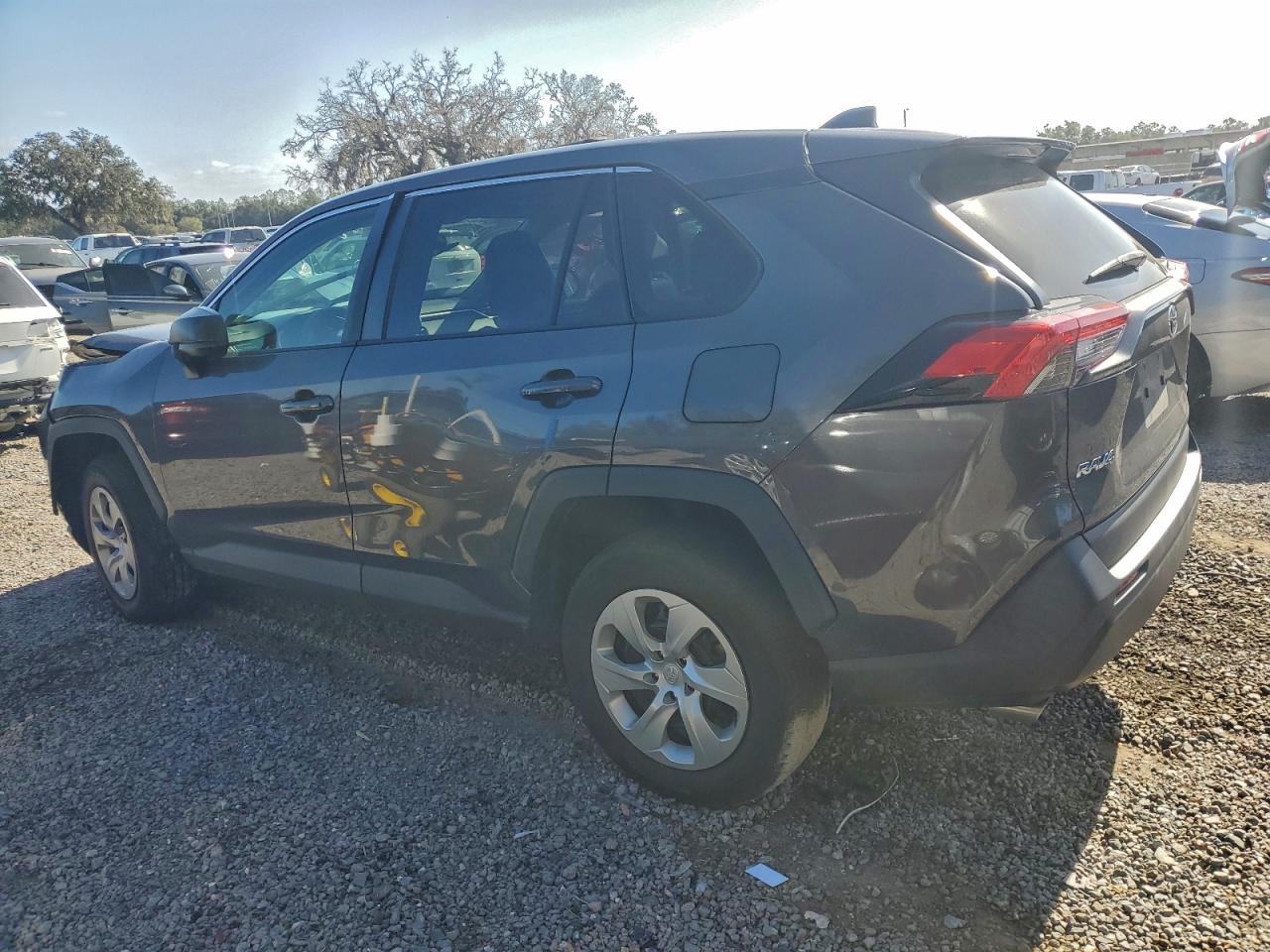 2022 TOYOTA RAV4 LE photo 2