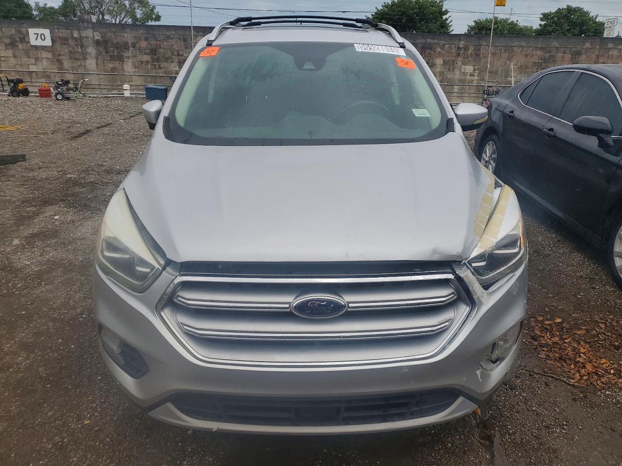2017 FORD ESCAPE TITANIUM photo 5