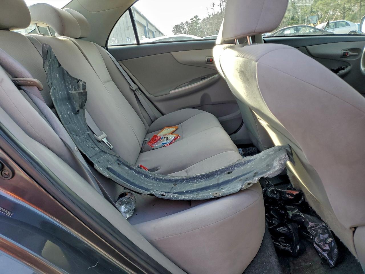 2010 TOYOTA COROLLA BASE photo 10