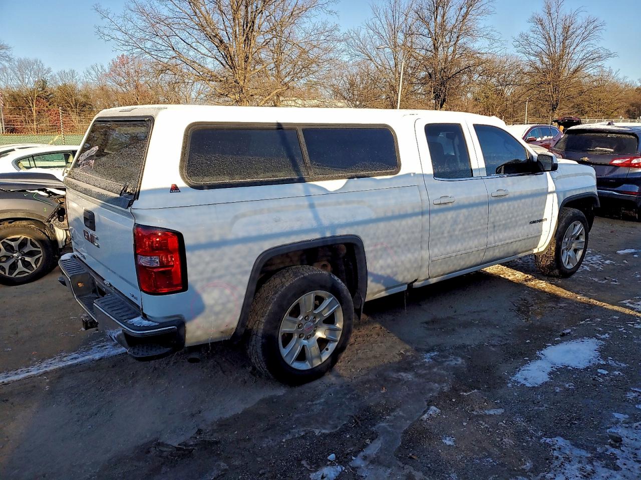 2017 GMC SIERRA K1500 SLE photo 3