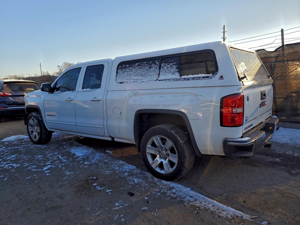 2017 GMC SIERRA K1500 SLE photo 2