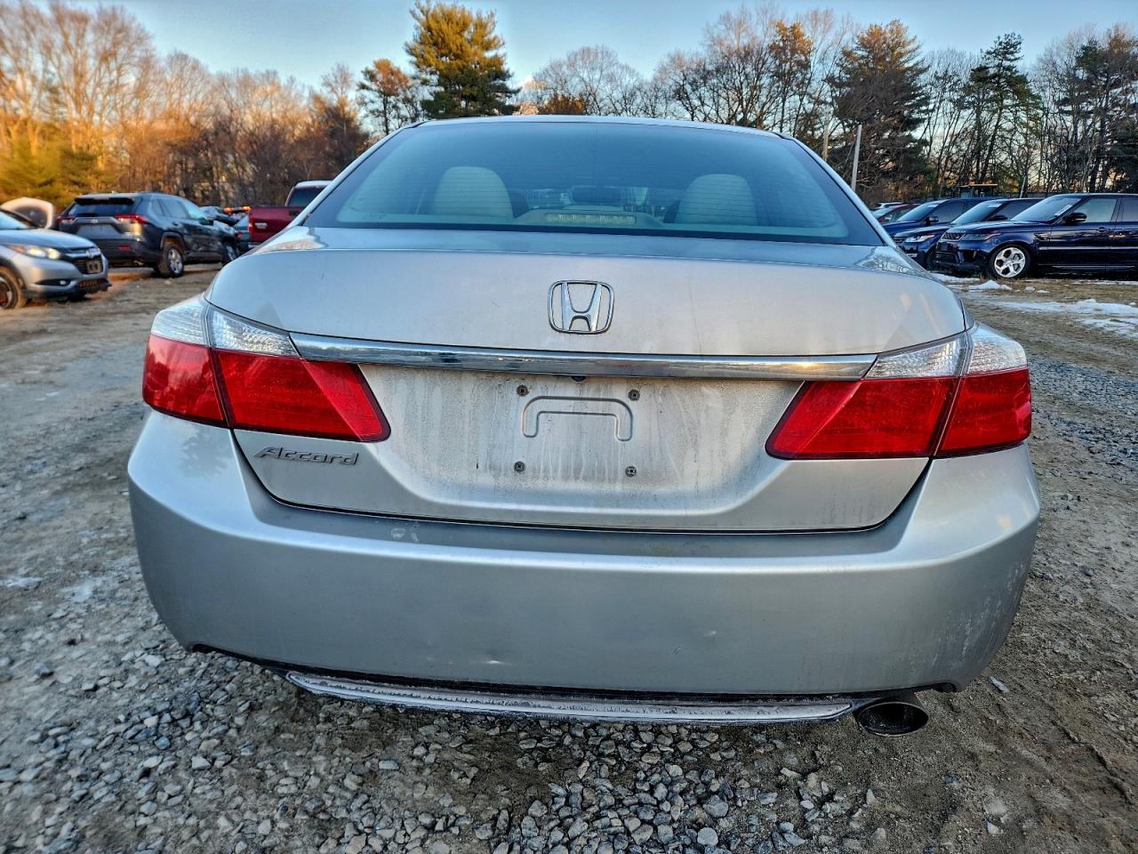 2013 HONDA ACCORD LX photo 6