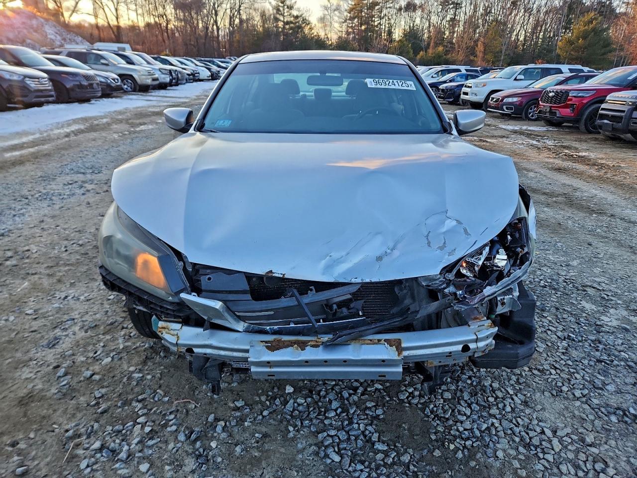 2013 HONDA ACCORD LX photo 5