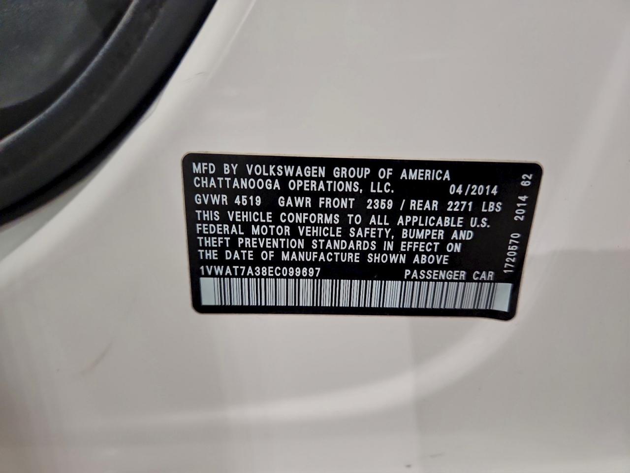 2014 VOLKSWAGEN PASSAT S photo 23