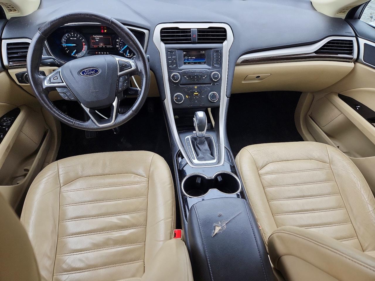 2016 FORD FUSION SE photo 8